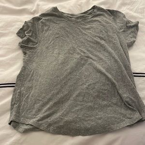 Grey tee